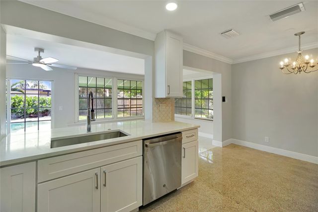 917 SE 15th Court, Deerfield Beach, FL 33441
