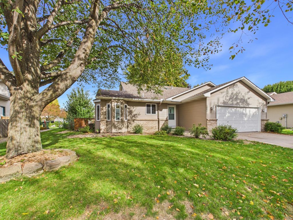 1083 98th Avenue NE, Blaine, MN 55434 — exterior