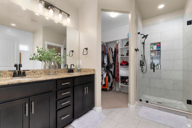 621 S SUGAR PINE DR, Layton, UT 84041