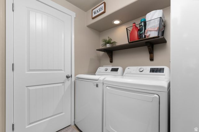 621 S SUGAR PINE DR, Layton, UT 84041