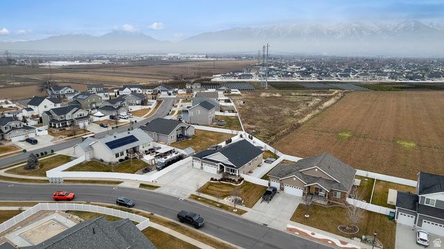 621 S SUGAR PINE DR, Layton, UT 84041