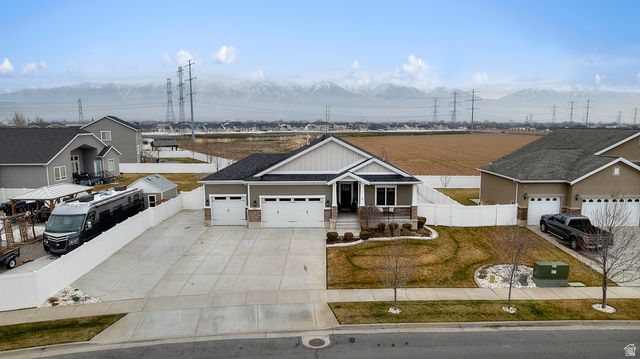 621 S SUGAR PINE DR, Layton, UT 84041