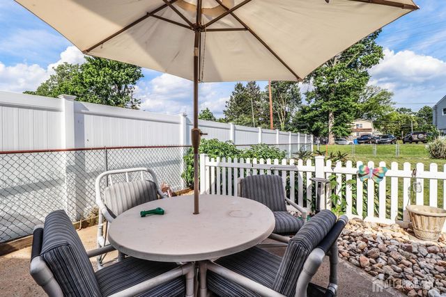 13 Meade Street, Sewaren, NJ 07077