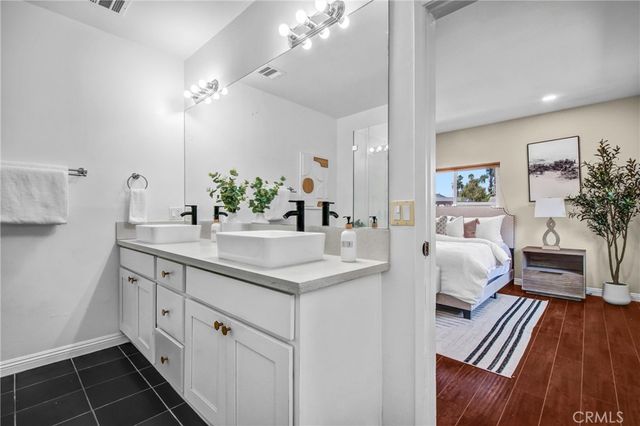4223 Dalton, Los Angeles, CA 90062