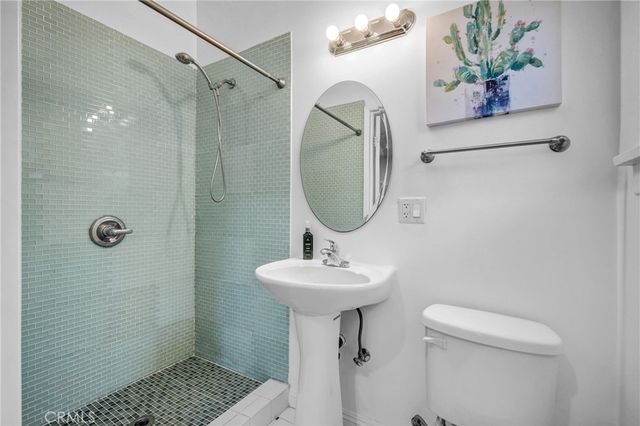 4223 Dalton, Los Angeles, CA 90062