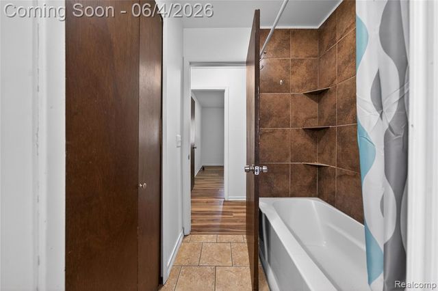 760 Heights Road Road, Lake Orion, MI 48362