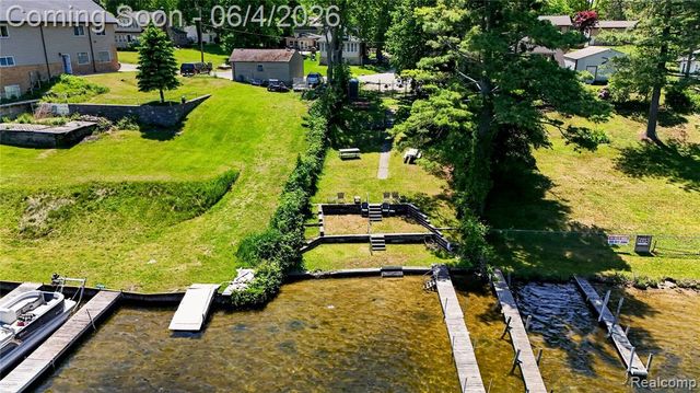 760 Heights Road Road, Lake Orion, MI 48362