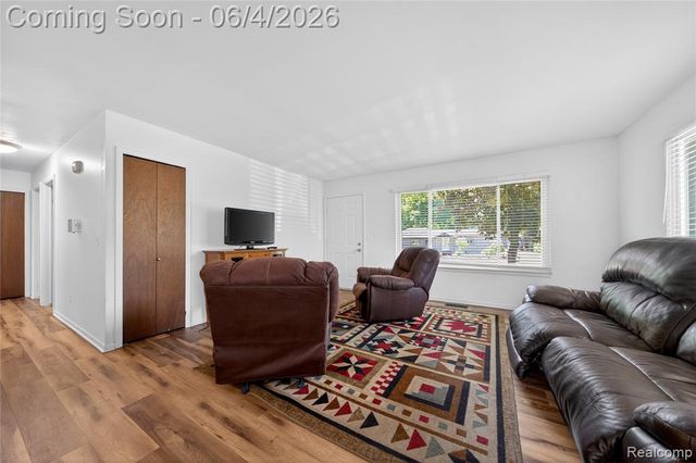 760 Heights Road Road, Lake Orion, MI 48362