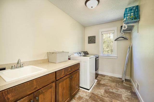 3865 193rd Lane NW, Oak Grove, MN 55303