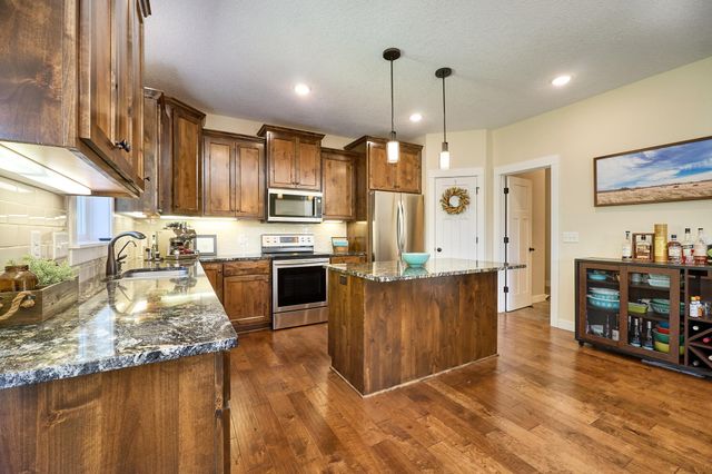 3865 193rd Lane NW, Oak Grove, MN 55303