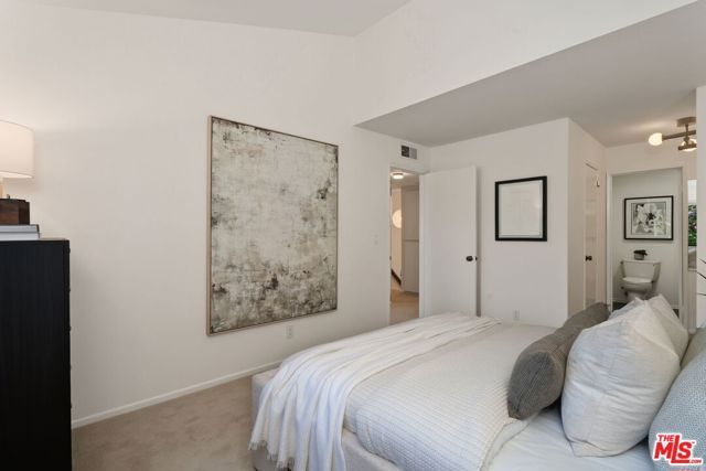 484 Rosemont Avenue, Pasadena, CA 91103