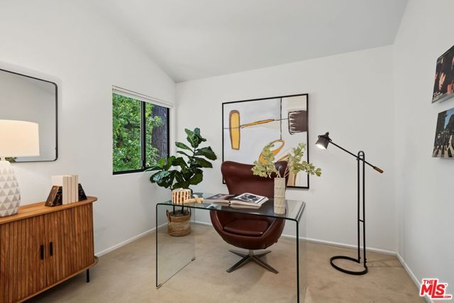 484 Rosemont Avenue, Pasadena, CA 91103