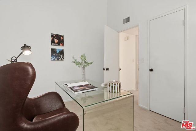 484 Rosemont Avenue, Pasadena, CA 91103
