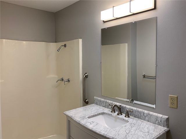 14897 Dutchmans Drive, Rogers, AR 72756