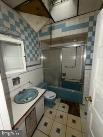 4815 N HUTCHINSON ST, Philadelphia, PA 19141