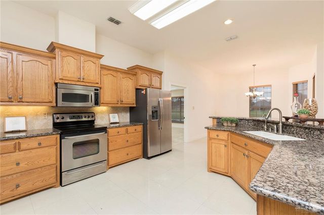 3617 Clubhouse Drive, Edinburg, TX 78542