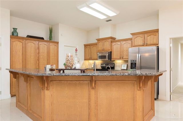 3617 Clubhouse Drive, Edinburg, TX 78542