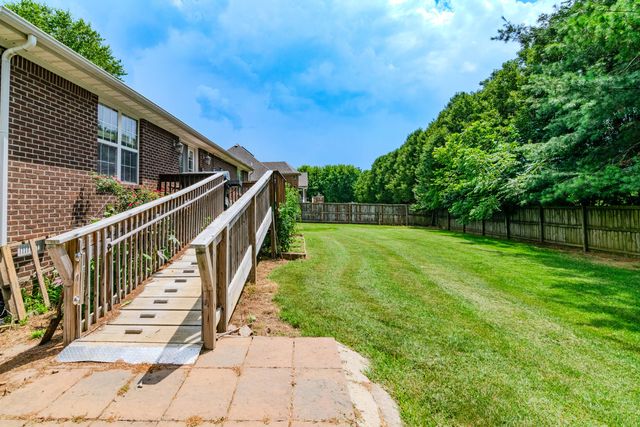 526 General Cruft Drive, Richmond, KY 40475