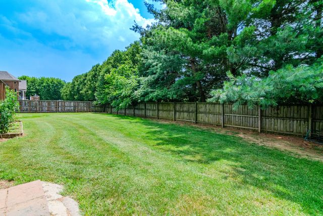 526 General Cruft Drive, Richmond, KY 40475