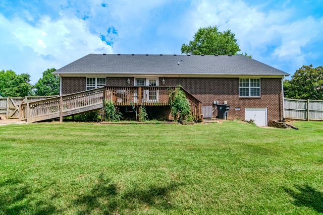 526 General Cruft Drive, Richmond, KY 40475