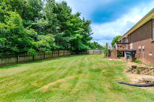 526 General Cruft Drive, Richmond, KY 40475
