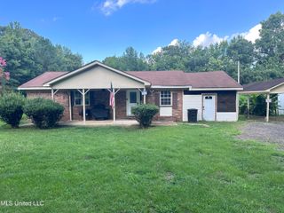 1981 Poagville Rd Road, Coldwater, MS 38618