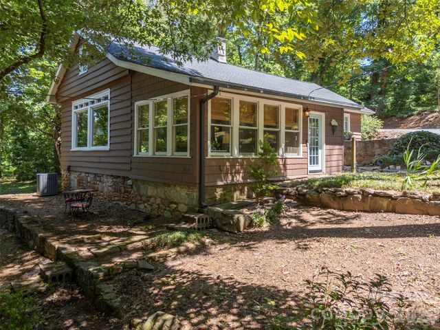 415 E Lakeshore Drive, Landrum, SC 29356