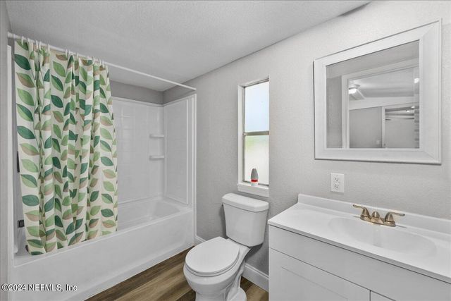 113 BLUEGILL Drive, Interlachen, FL 32148