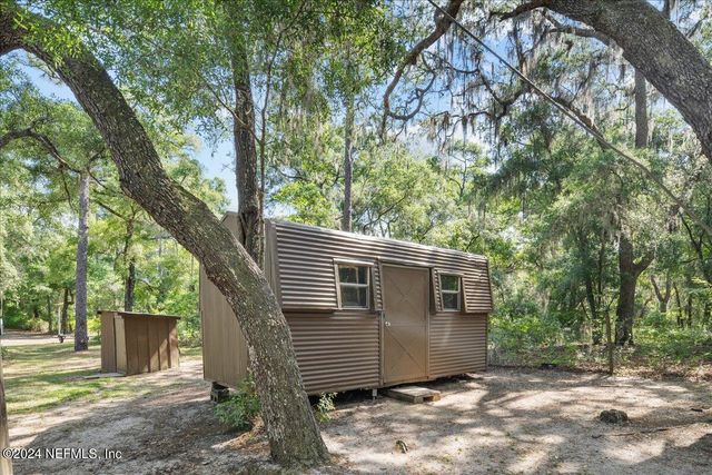 113 BLUEGILL Drive, Interlachen, FL 32148