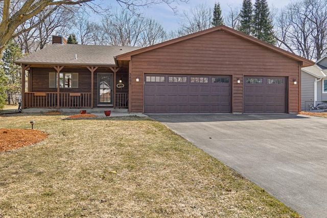 3495 Spruce Trail SW, Prior Lake, MN 55372