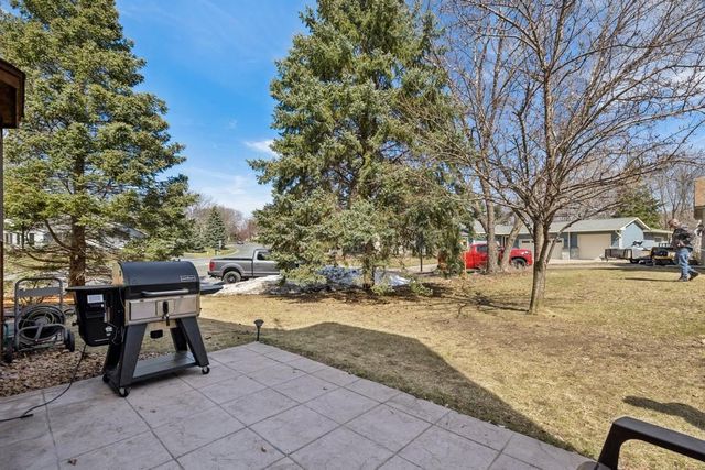 3495 Spruce Trail SW, Prior Lake, MN 55372