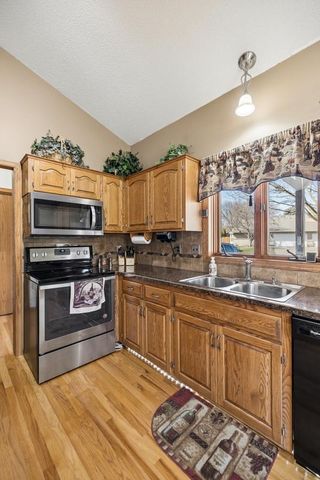 3495 Spruce Trail SW, Prior Lake, MN 55372