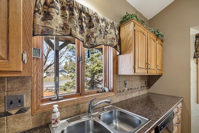 3495 Spruce Trail SW, Prior Lake, MN 55372