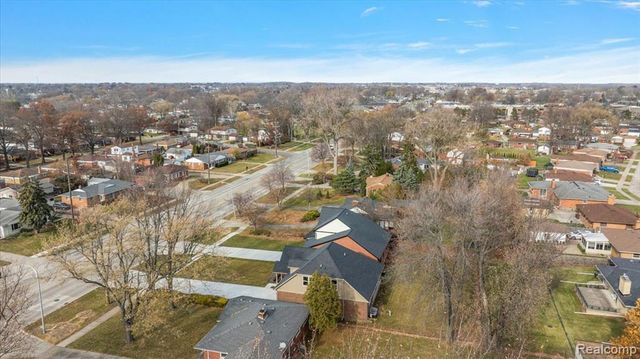 28710 Little Mack Avenue, Saint Clair Shores, MI 48081