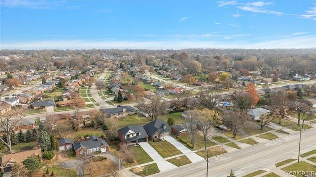 28710 Little Mack Avenue, Saint Clair Shores, MI 48081