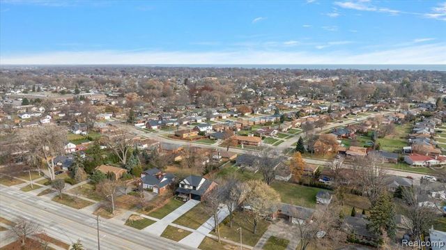 28710 Little Mack Avenue, Saint Clair Shores, MI 48081