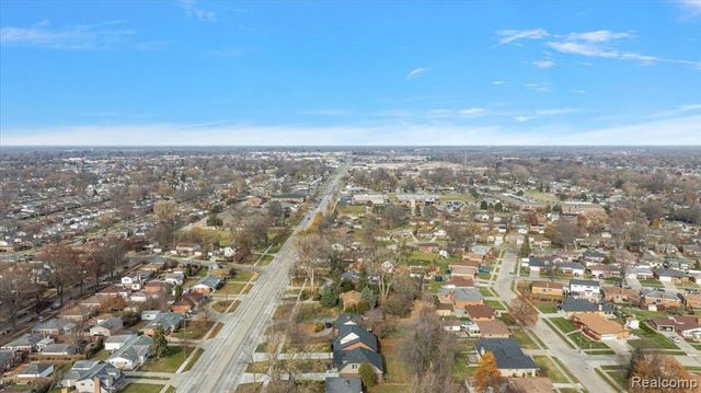 28710 Little Mack Avenue, Saint Clair Shores, MI 48081