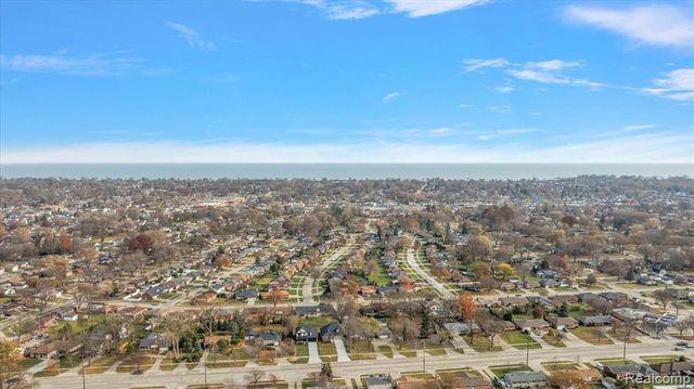 28710 Little Mack Avenue, Saint Clair Shores, MI 48081