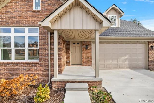 28710 Little Mack Avenue, Saint Clair Shores, MI 48081