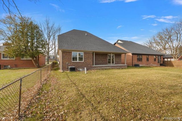 28710 Little Mack Avenue, Saint Clair Shores, MI 48081