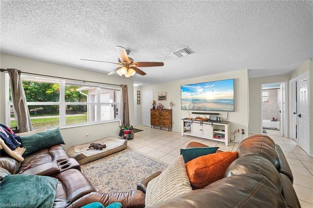 7289 Barragan RD, Fort Myers, FL 33967