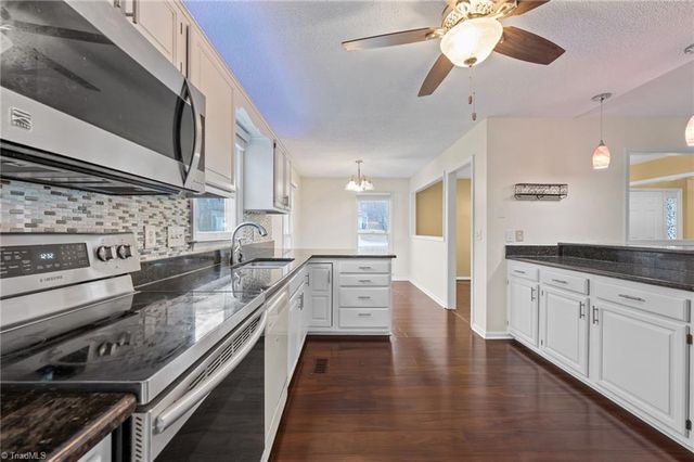 6721 River Hills Drive, Greensboro, NC 27410