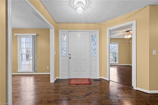 6721 River Hills Drive, Greensboro, NC 27410