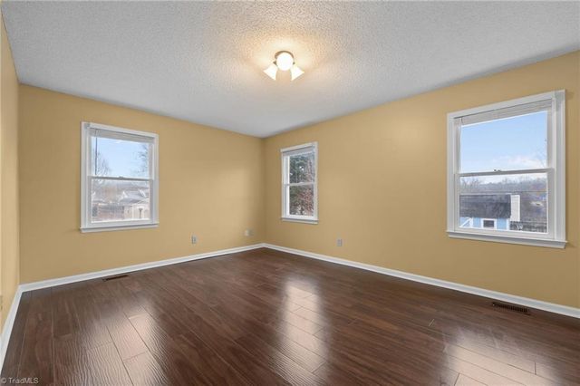 6721 River Hills Drive, Greensboro, NC 27410