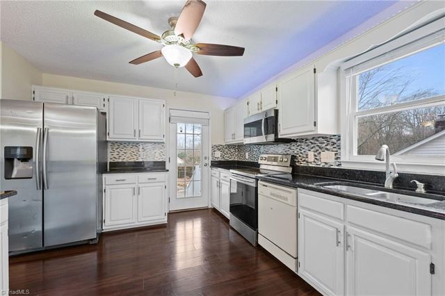 6721 River Hills Drive, Greensboro, NC 27410