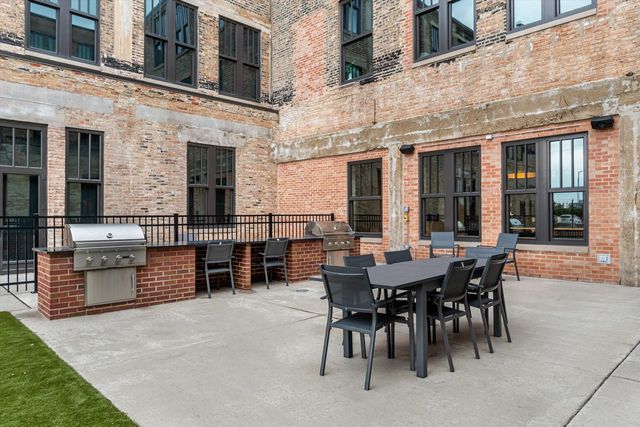 2032 N Clybourn Avenue 337, Chicago, IL 60614