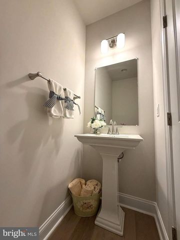 268 JAMESON WAY, Wilmington, DE 19803