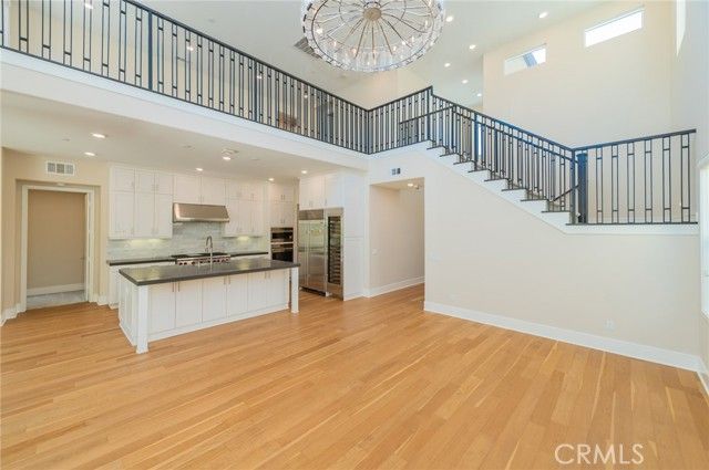 60 Ray, Irvine, CA 92618