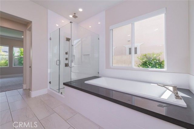 60 Ray, Irvine, CA 92618