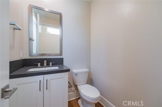 60 Ray, Irvine, CA 92618